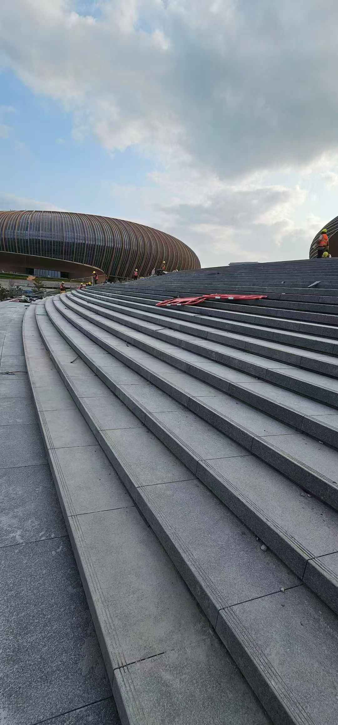 辽宁 弧形整石台阶铺装效果图