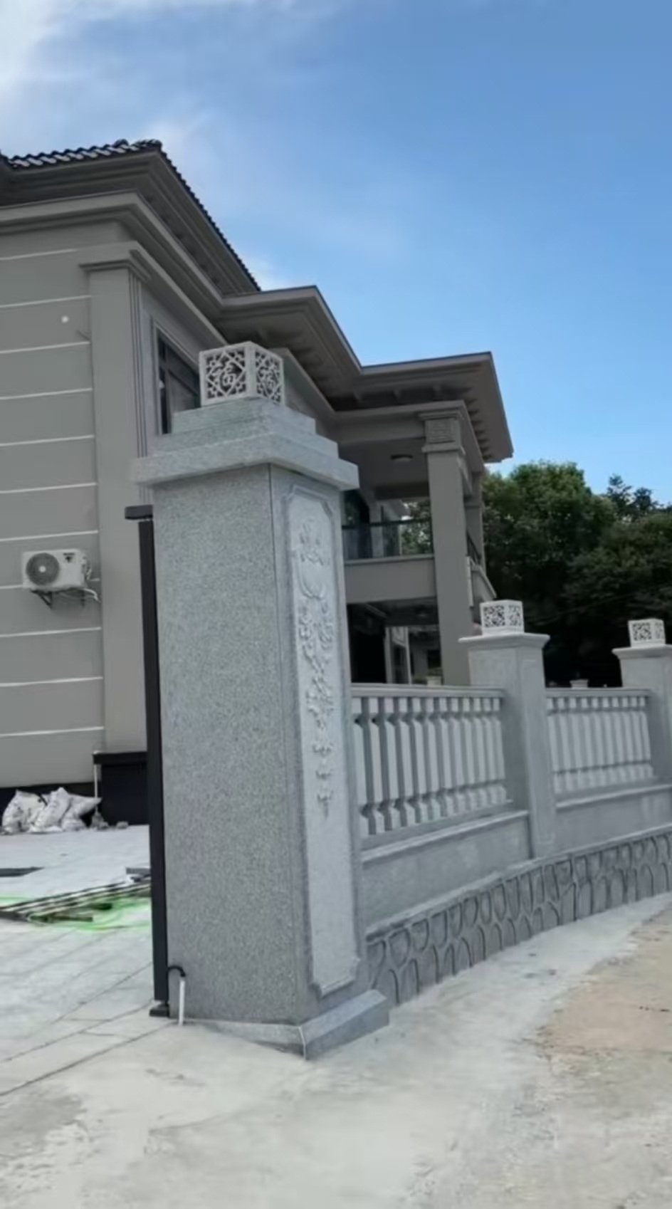 辽宁 芝麻白别墅围墙栏杆，私人订制
