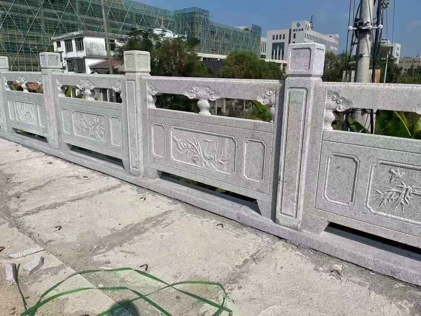 辽宁 芝麻白栏杆