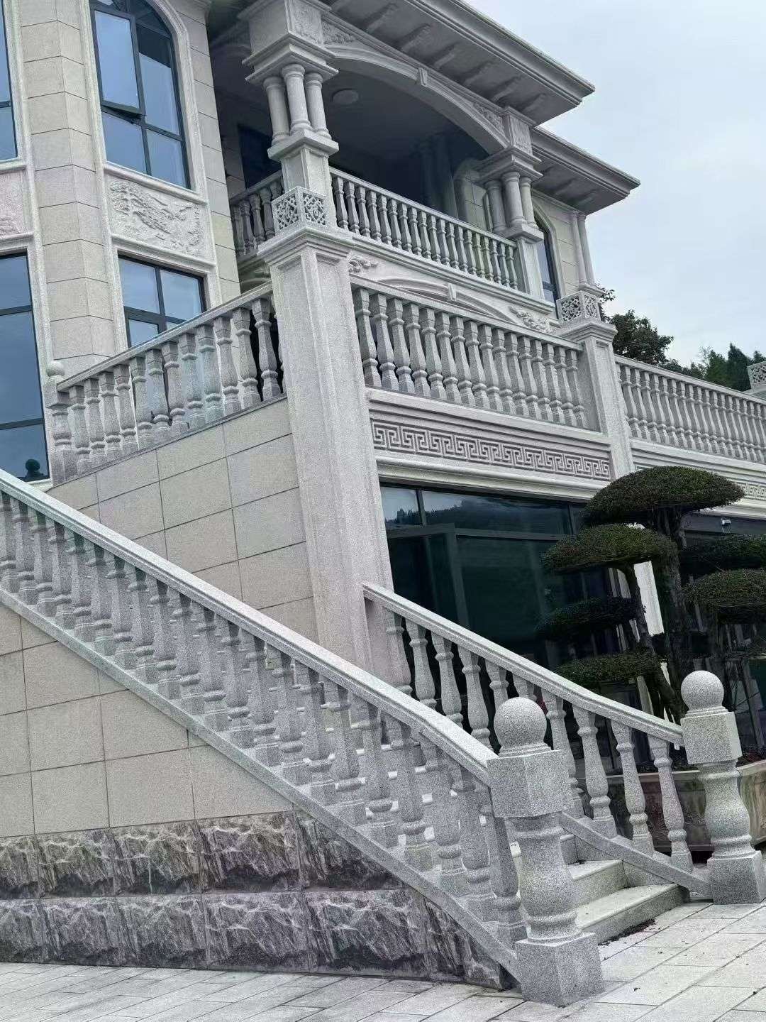 辽宁 芝麻白别墅，栏杆